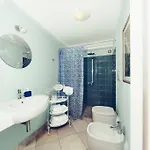 לינה וארוחת בוקר Blu בוסה